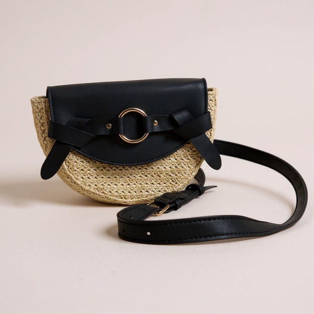 Torrid straw & black faux leather belt bag fanny pack adjustable strap size 2
